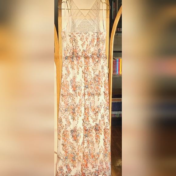 Dynamite Bright Floral Chiffon Maxi Dress W/Crochet Back Detail Size Medium - Picture 5 of 16